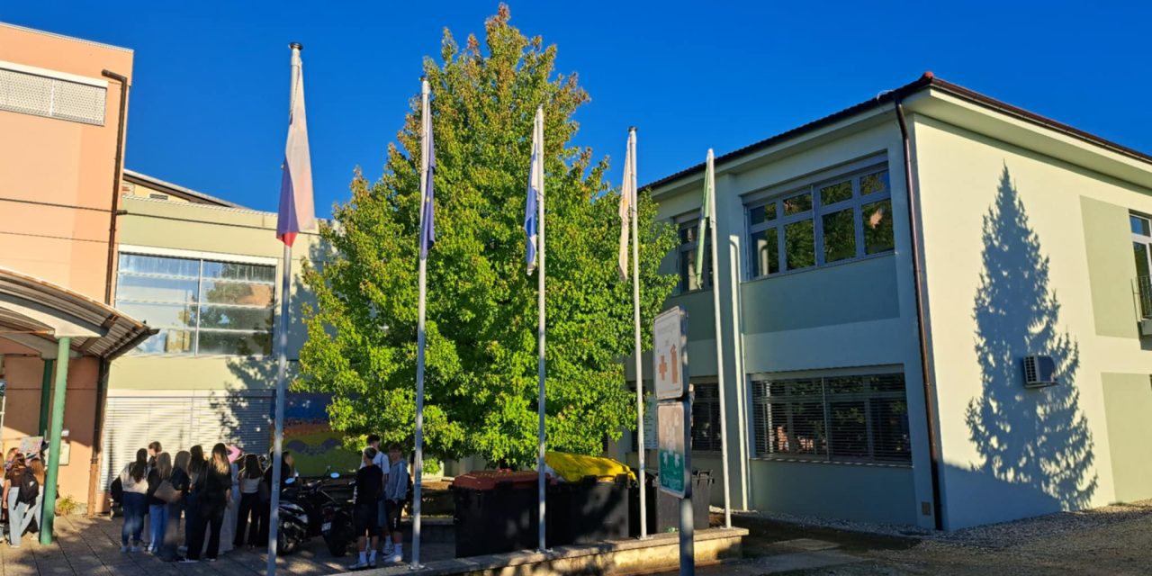 Z otvoritve novozgrajenih prostorov h gimnazijski stavbi v Ormožu