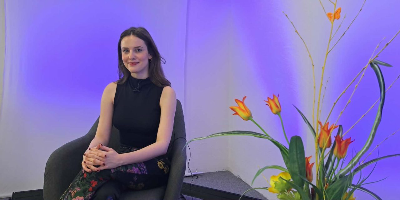 V nocojšnji oddaji “Med nami povedano” bo gostja Tita Šnajder – Ormožanka v Parizu