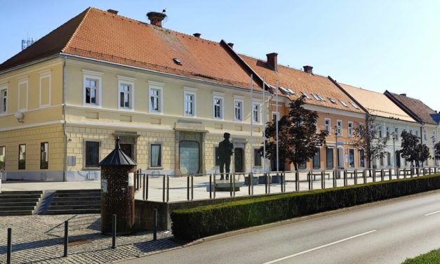 Na Občini Ormož poudarjajo:  Razvrednotenje zgodovinskega pomena spomenika Jožeta Kerenčiča nikoli ni bilo,  in tudi v prihodnje ne bo cilj projekta ureditve Kerenčičevega trga
